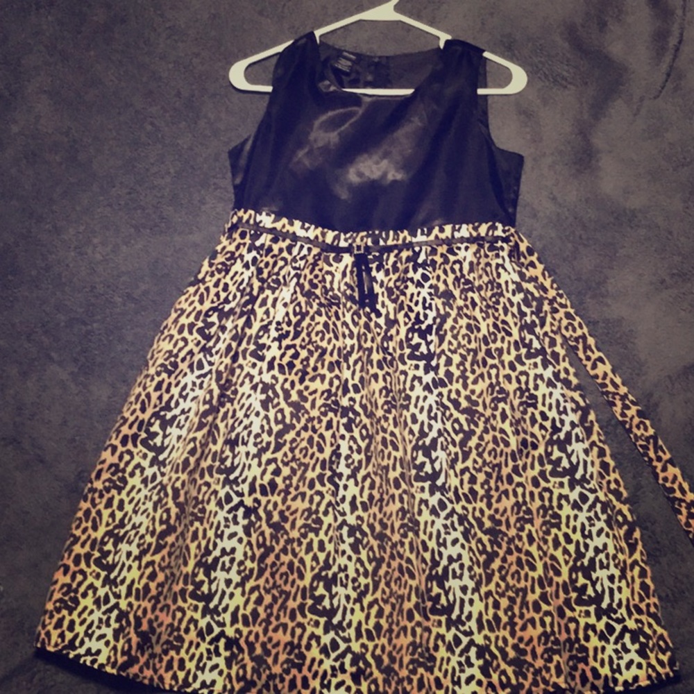 Leopard print dress for kids
